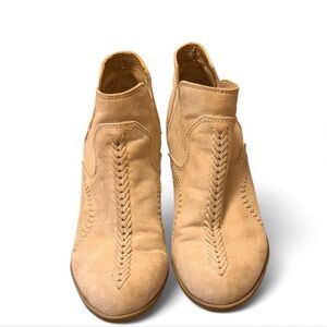 American Eagle Outfitters Beige Ankle Booties